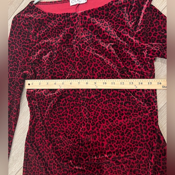 Vintage 8 CDC Red velvet leopard/cheetah print with Long Sleeves for Cocktail - Picture 9 of 9